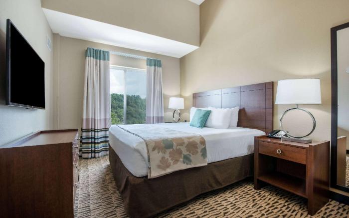 Hawthorn Suites by Wyndham Bridgeport/Clarksburg