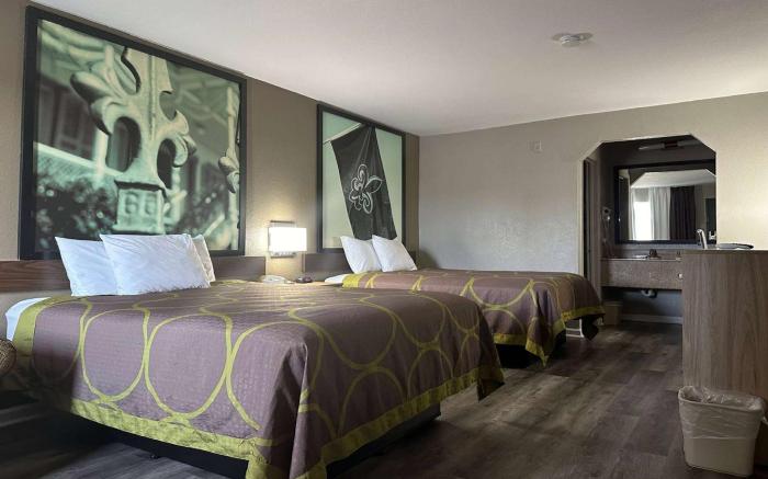 Super 8 By Wyndham Monroe