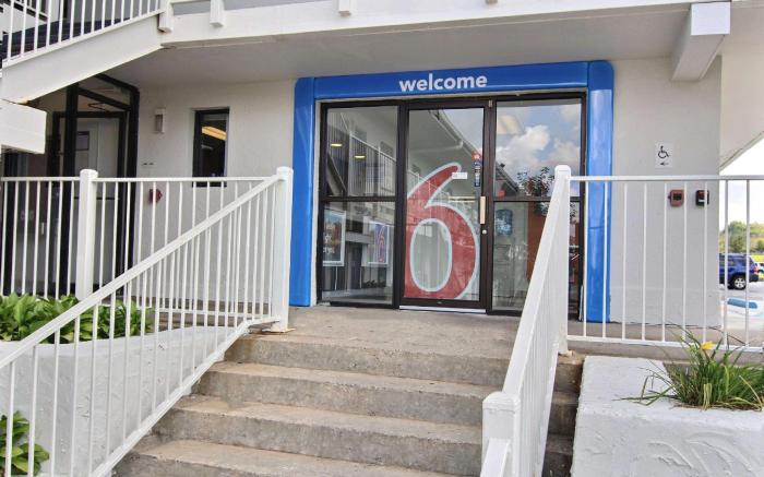 Motel 6 Middleburg Heights, OH - Cleveland