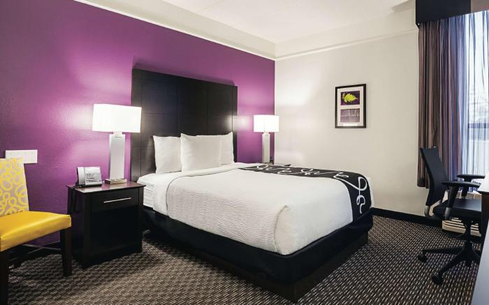 La Quinta Inn & Suites by Wyndham Boston-Andover