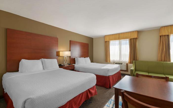 Best Western Plus Altoona Inn