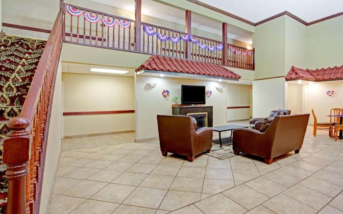 Super 8 By Wyndham Forrest City