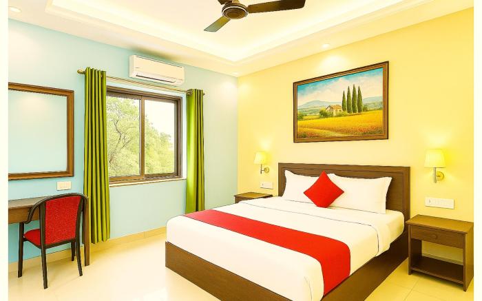 Goroomgo Shivay Guest House Varanasi