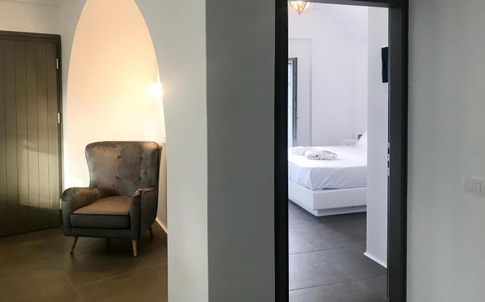 Suite with Hot Tub Nimertis