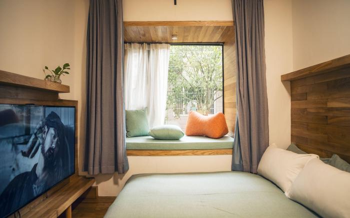 Rock & Wood Cozy House