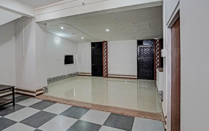 Hotel O Kmps Palace