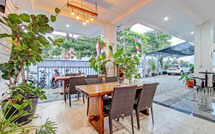 Capital O 92895 House N Caffe 55