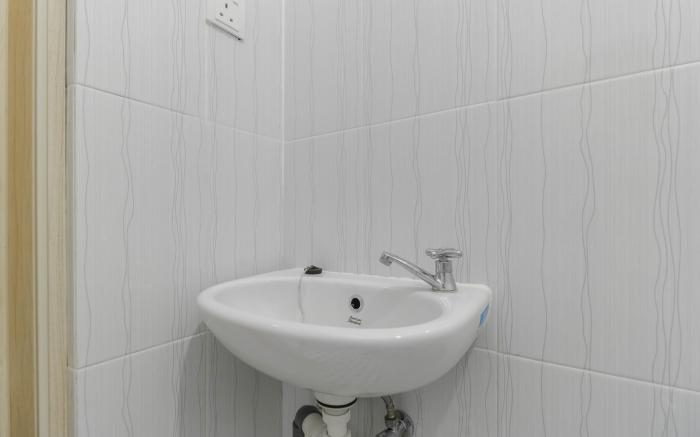 RedDoorz Plus near Kepri Mall