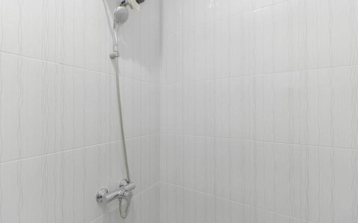 RedDoorz Plus near Kepri Mall