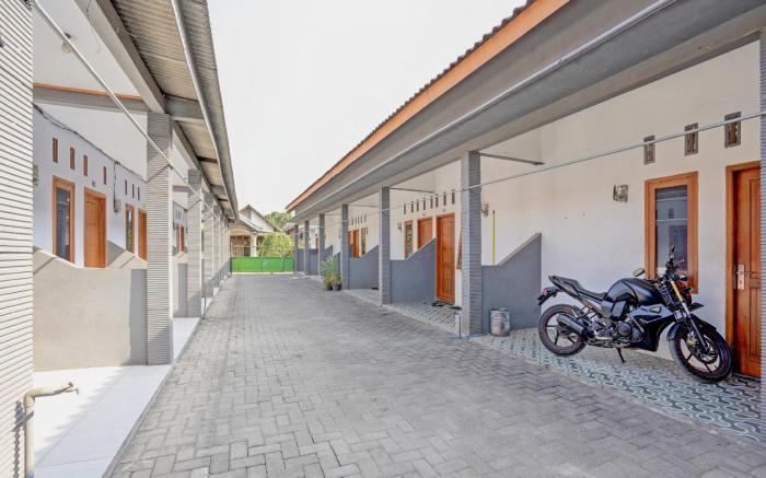 SPOT ON 92906 Surya Indah Homestay Syariah