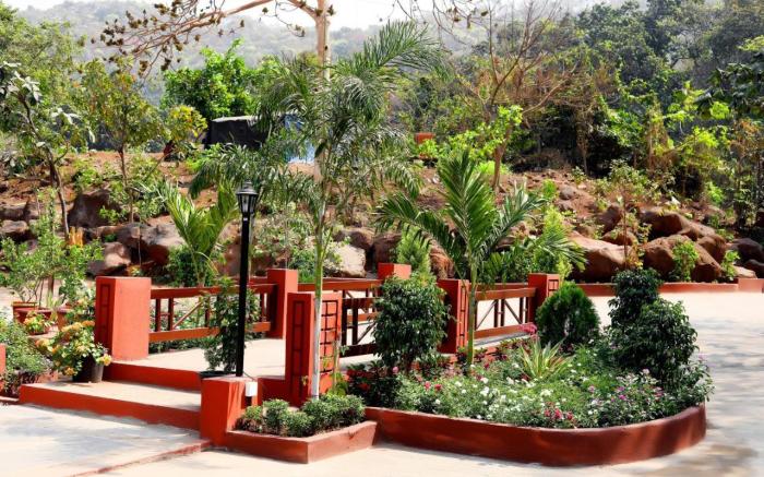 Pali Village resort
