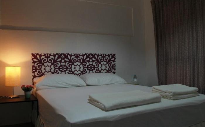 Baan Talaywhan Resort