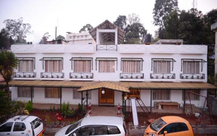 Hotel Sapphire Grand