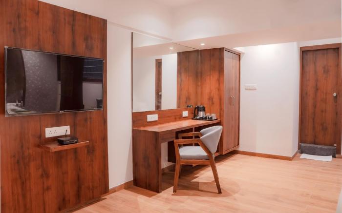 Treebo Serenity Inn, Koregaon Park