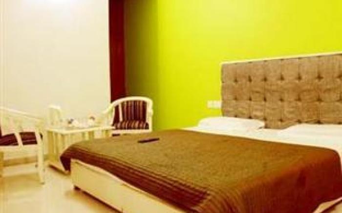 Silver Leaf Noida Hotel