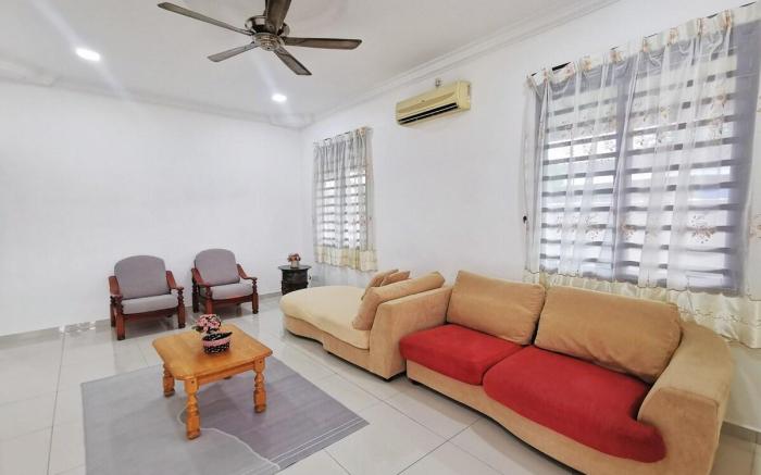 Ipoh stadium 1min/wahkeongpark simee 18pax bungalo