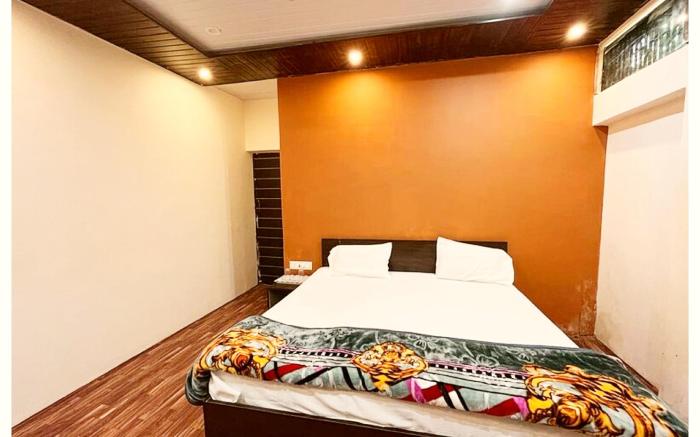 Goroomgo Banaras Residency Varanasi