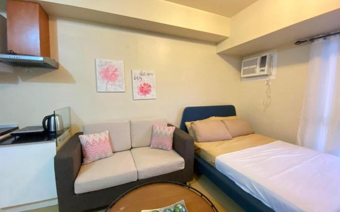 Ayala Condo beside mall+Strong Wifi+Netflix