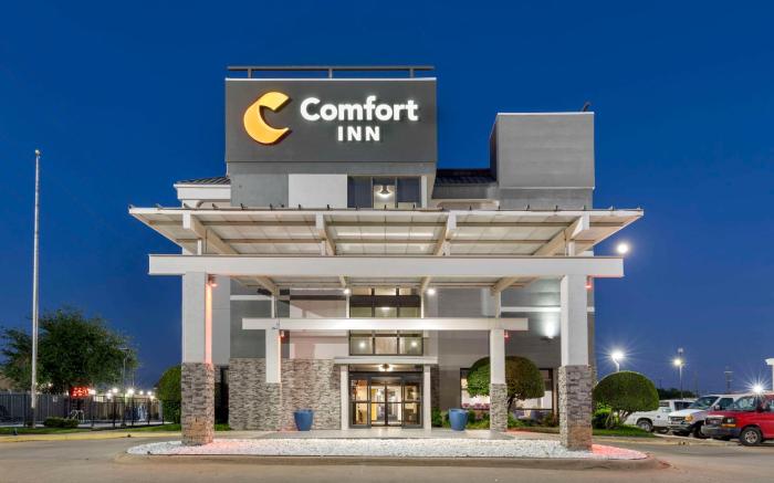 Comfort Inn Dallas North Love Field Airport