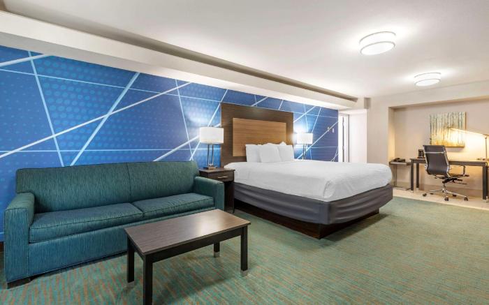 Comfort Inn Dallas North Love Field Airport