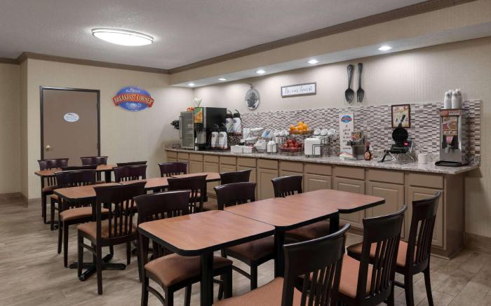 Baymont By Wyndham Belleville Airport Area