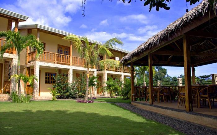 Alona42 Resort