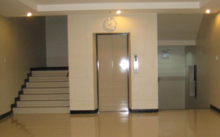 Main Hotel and Suites