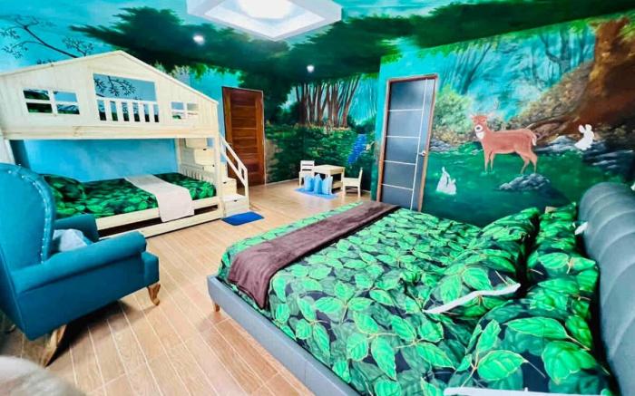 Laguna Hot Spring Home - Sleeps 27