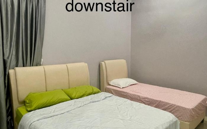 F4 ROOM 4 PRIVATE BATHROOM 4B12B 5 min City Center