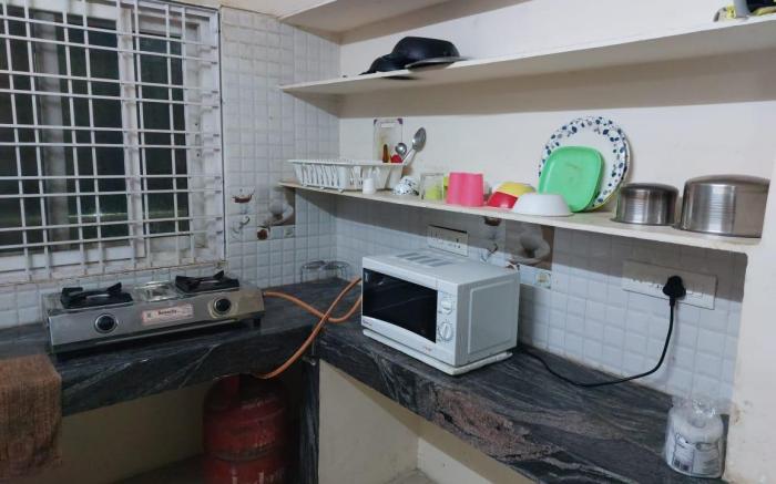 Spacious Cozy City Center 2bhk Service Apartments