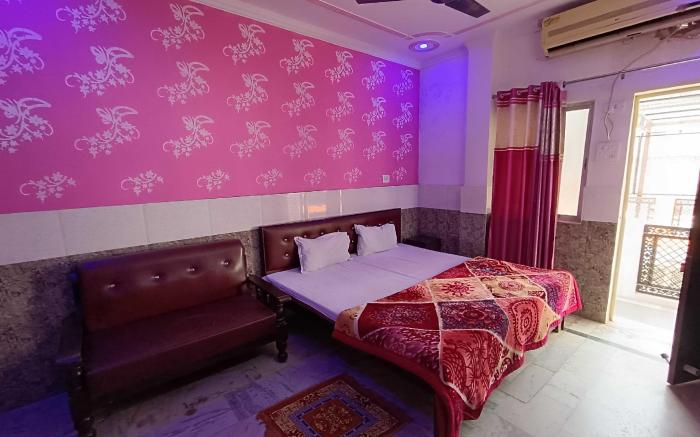 Hotel O Home Shri Hari Lodge Homestay