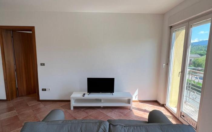 Cavallo, bilocale vista montagne