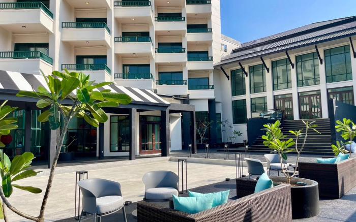 Solis Beach Hotel Rajamangala