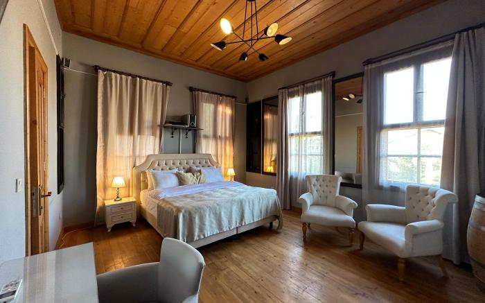 Grace Lounge Suite