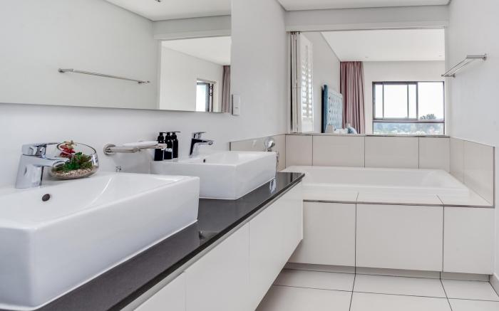 Urban Oasis Apartments at One Hyde Park