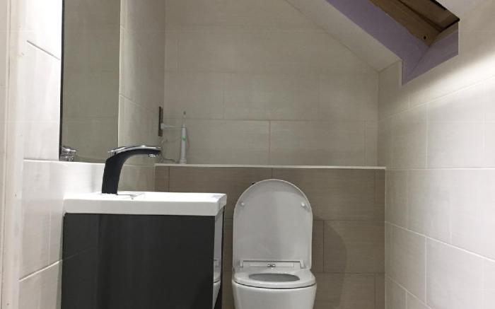Private Double Room With New En-suite Shower Room