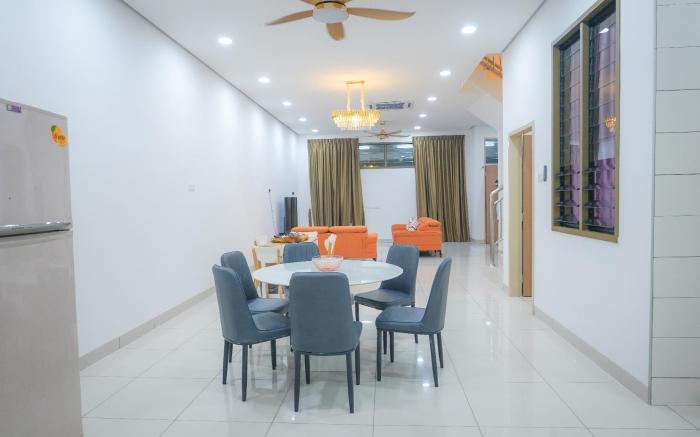Comfortable whole house (Jalan Salleh Muar)