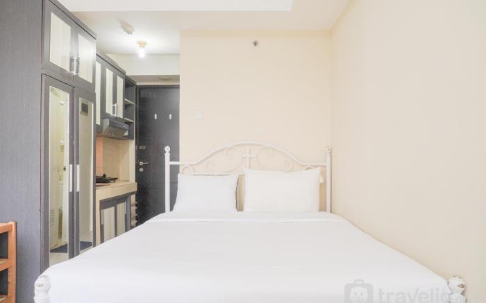Simply Studio @ Belmont Residence Puri By Travelio