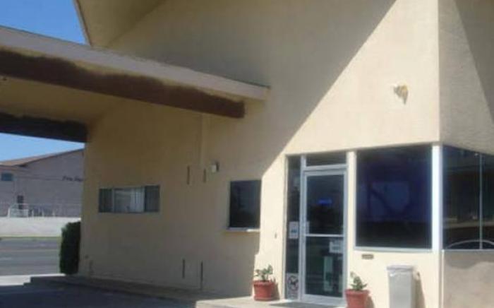 Western Inn & Suites
