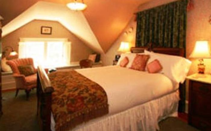 Calderwood Inn