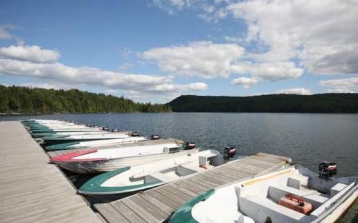 Auberge du Lac-a-l'Eau-Claire