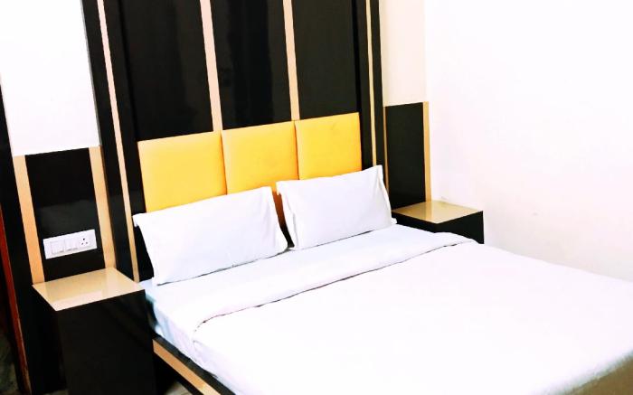 Hotel Queen Palace Guest House 