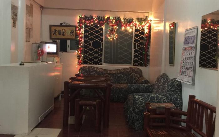 ANTIPOLO BUDGET HOSTEL,6 Family Rooms 4pax AC,Wifi