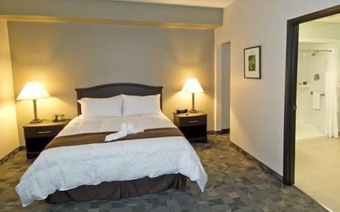 Midland Inn & Suites