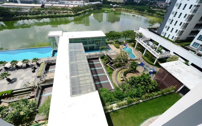 Above Mall near to Twin Tower [6-8person] 3Bedroom