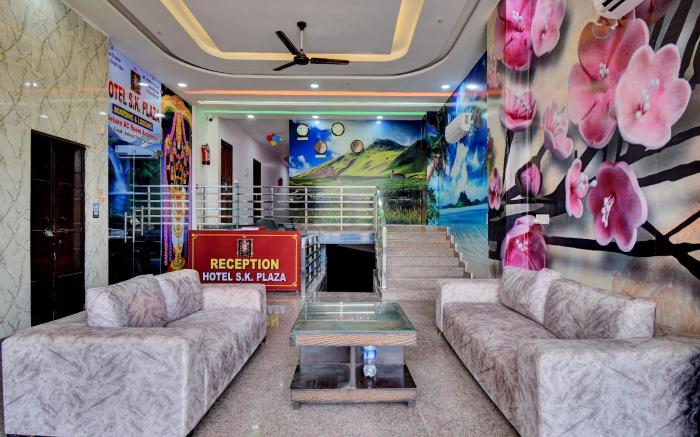 Hotel O S K Plaza