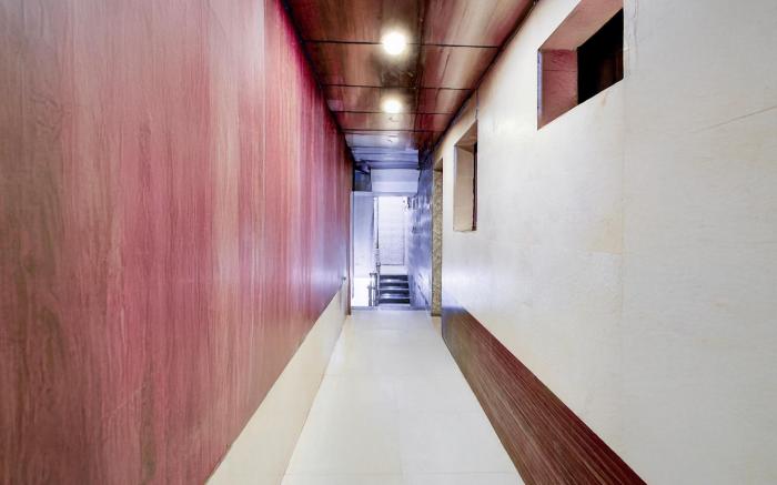 Hotel O Saligramam Chennai