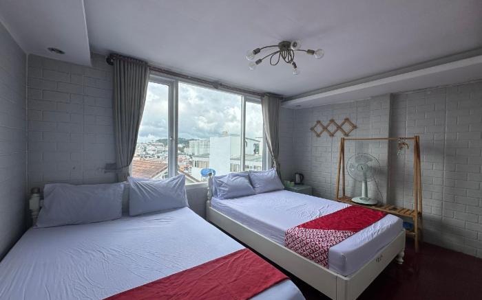 OYO 1196 Le Vu Hotel