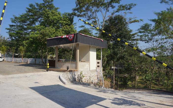 BERINGIN VIEW HOTEL & RESORT
