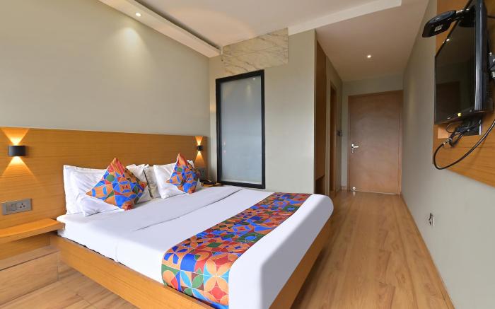 FabHotel Penthouse - A K Dev Road